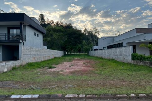 Lote_Guararema_Águas_do_Paraíba (2)