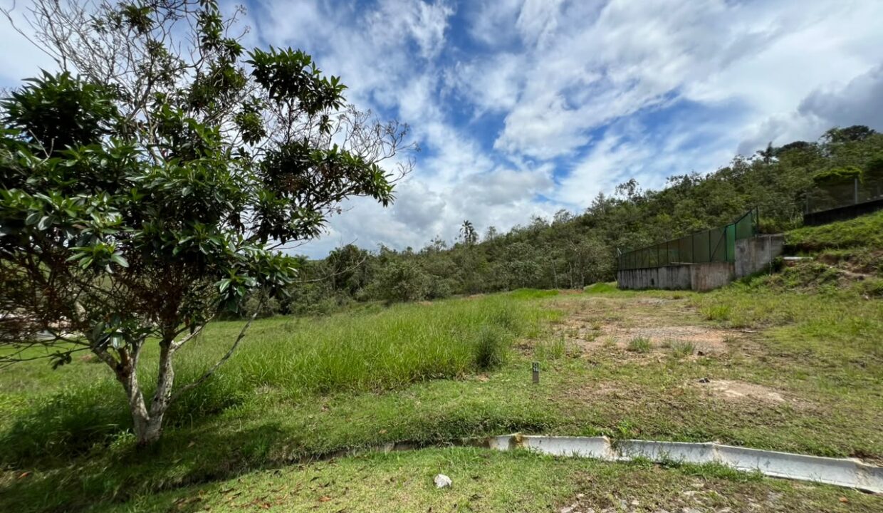 Lote_Lago_Dourado_Jacareí (12)